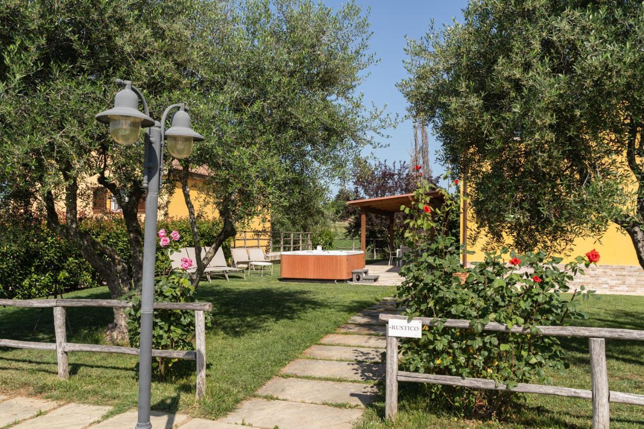 Montenovo Country House Ostra Vetere 외부 사진