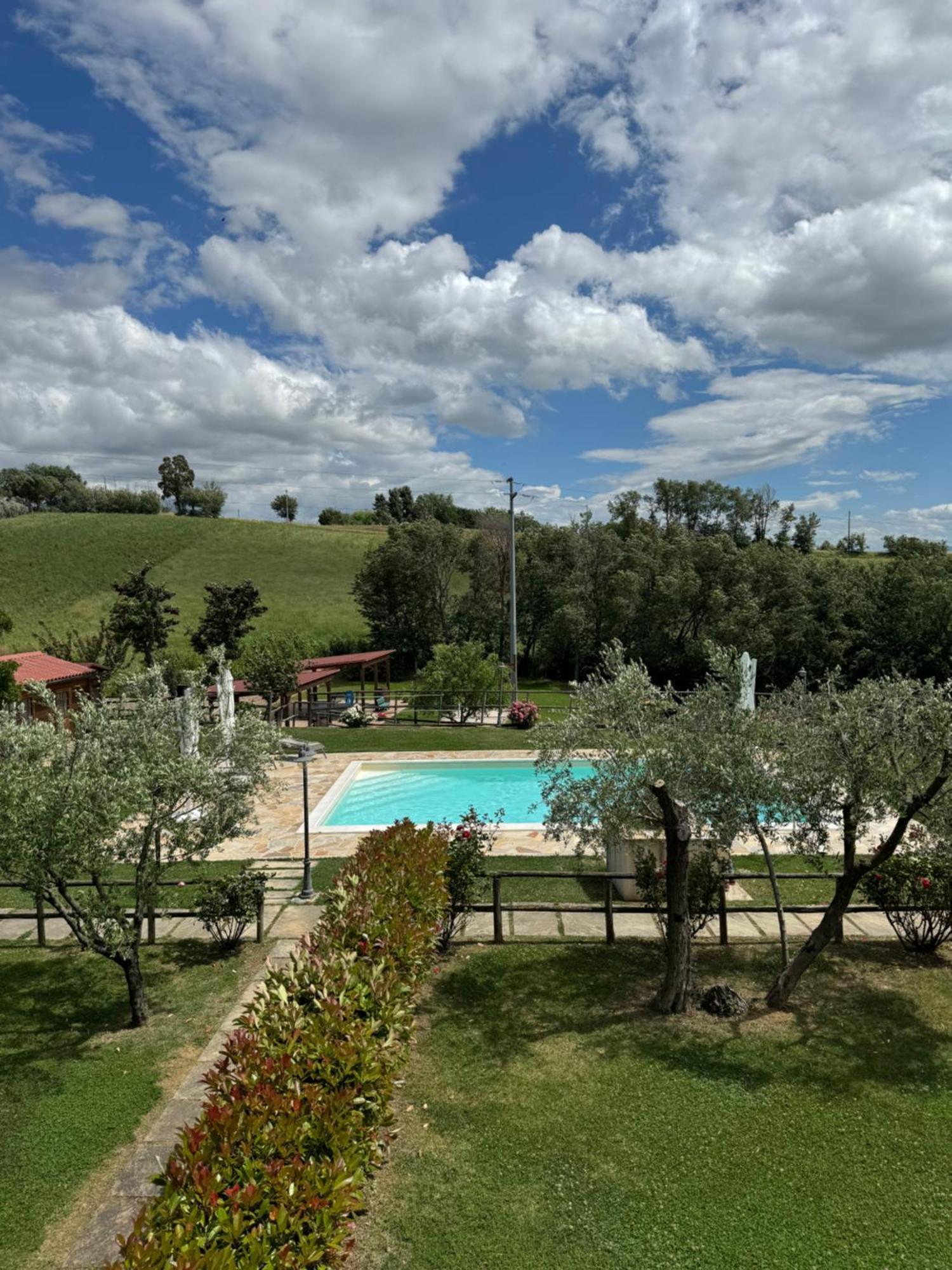 Montenovo Country House Ostra Vetere 외부 사진