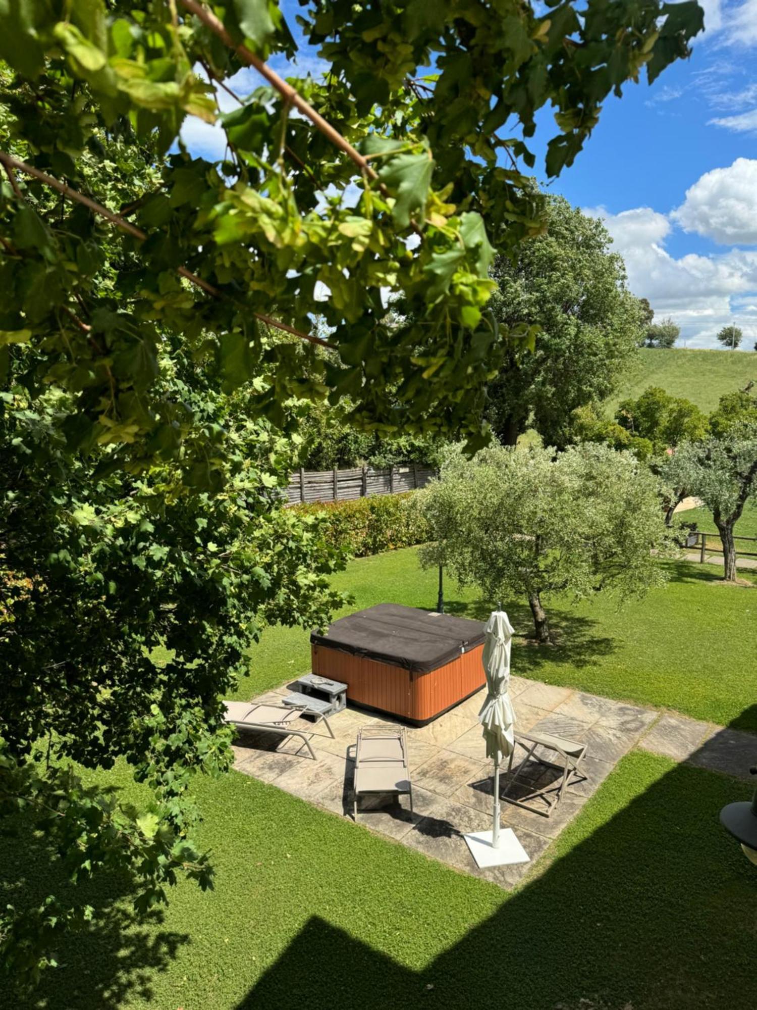 Montenovo Country House Ostra Vetere 외부 사진