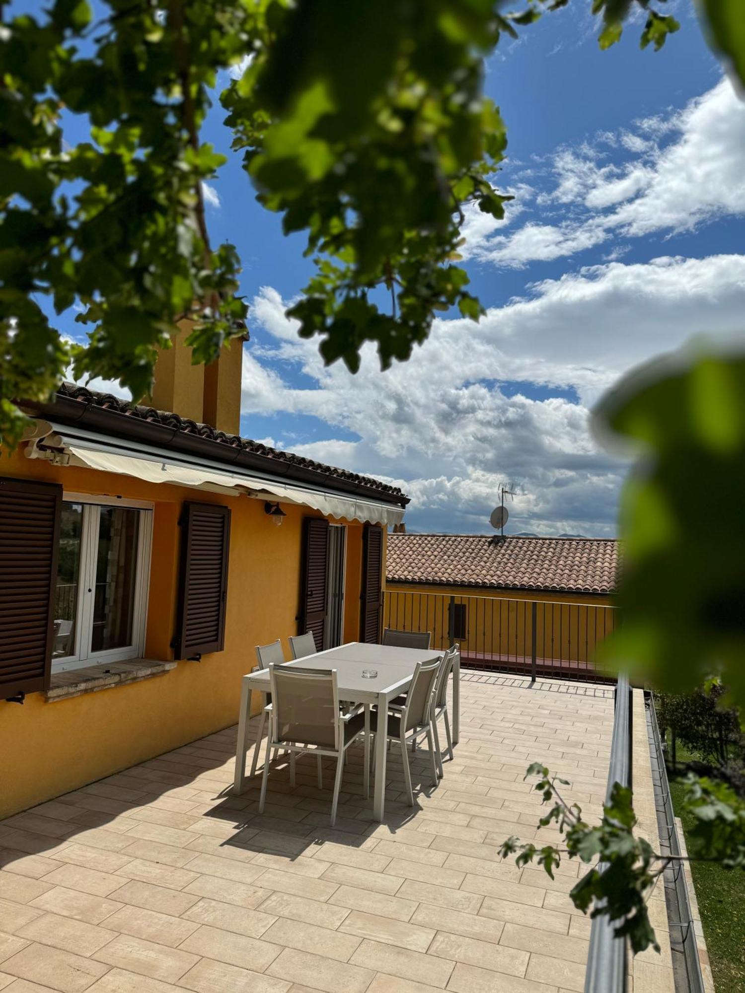 Montenovo Country House Ostra Vetere 외부 사진