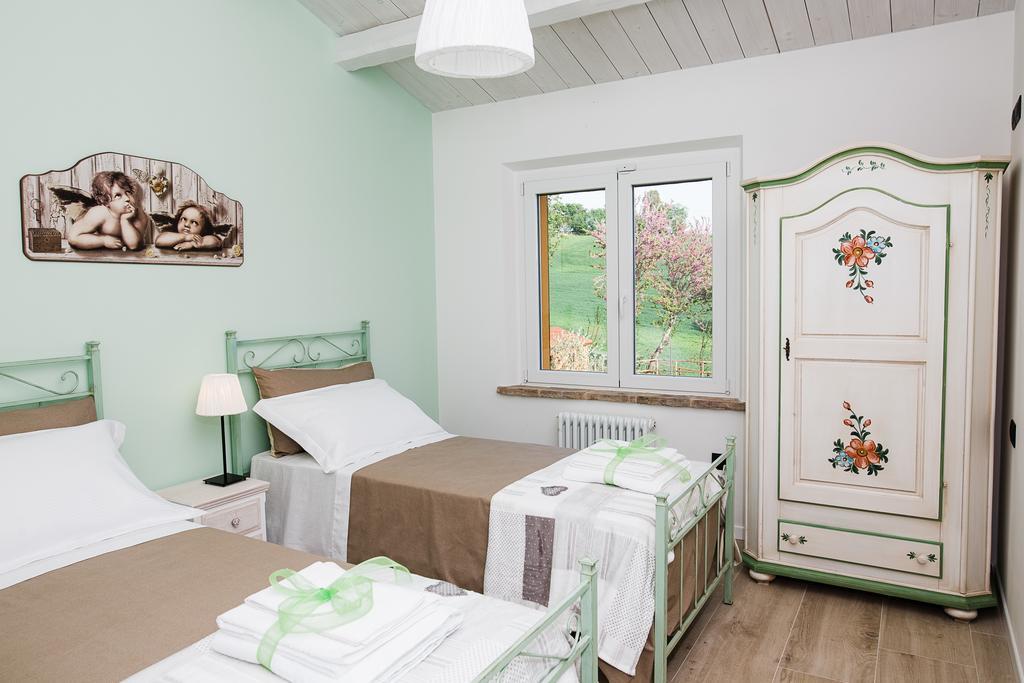 Montenovo Country House Ostra Vetere 외부 사진