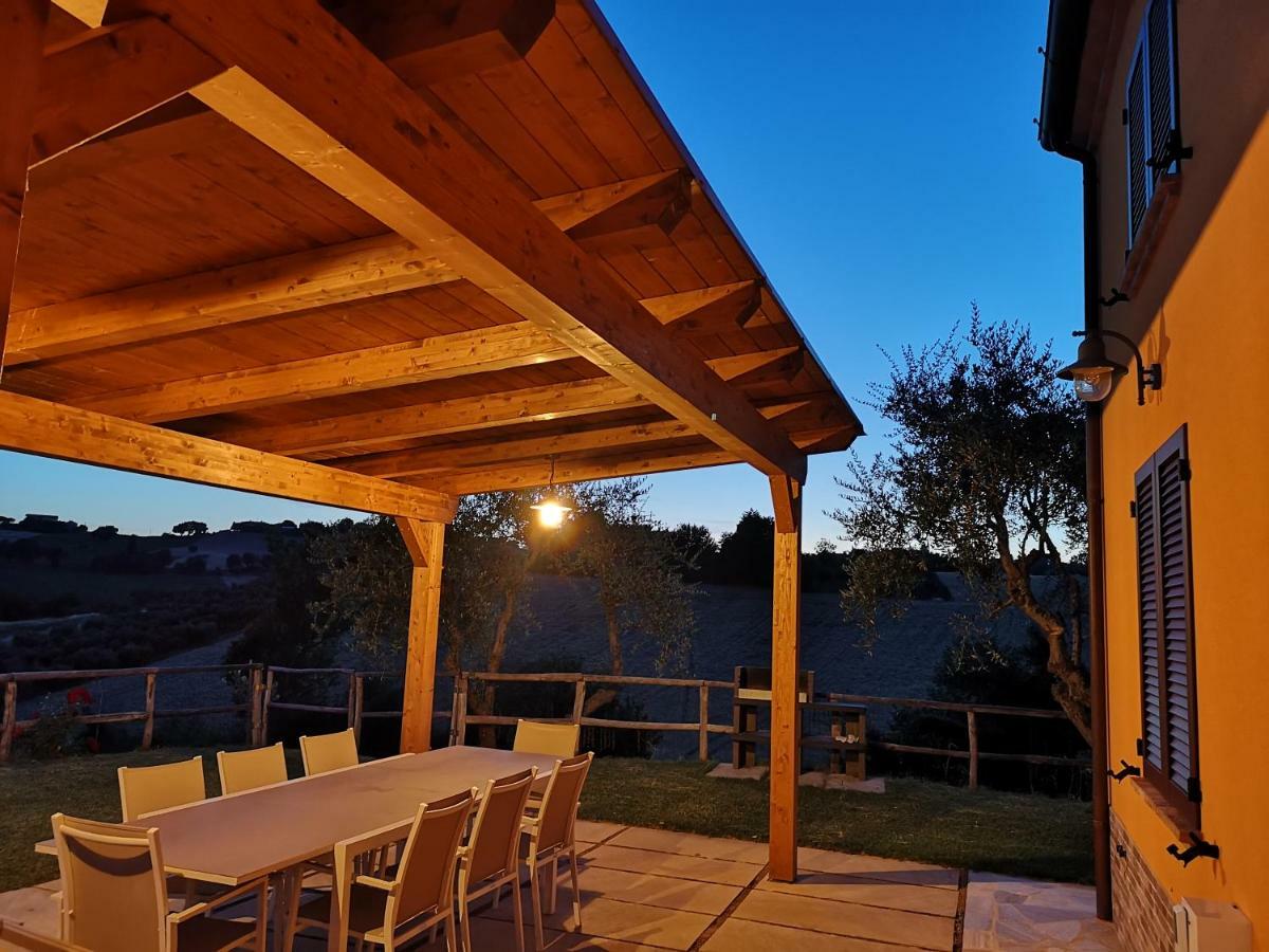 Montenovo Country House Ostra Vetere 외부 사진